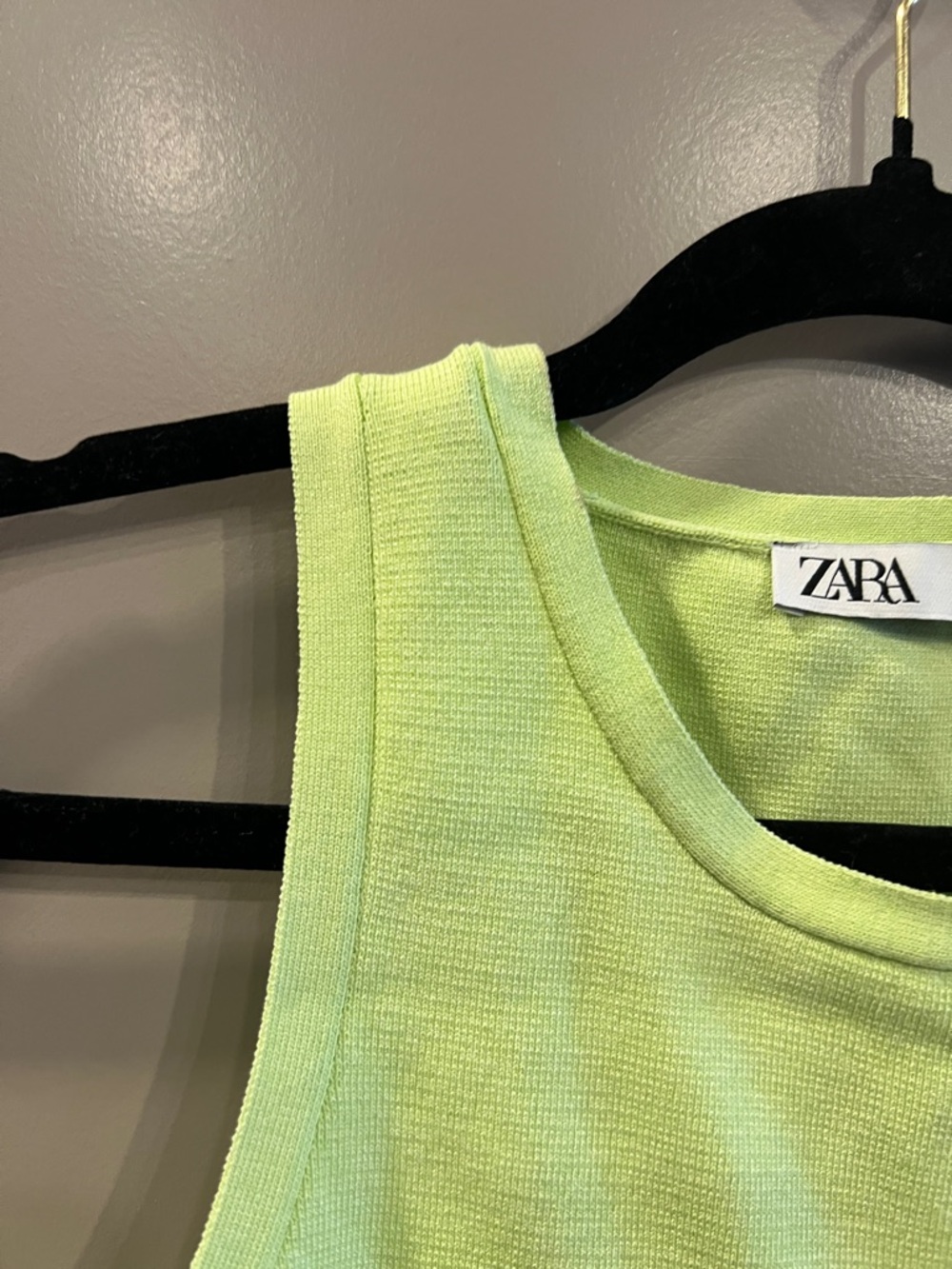 ZARA Neon Lime Ribbed Sleeveless Crop Tank Top - Picture 5 of 6